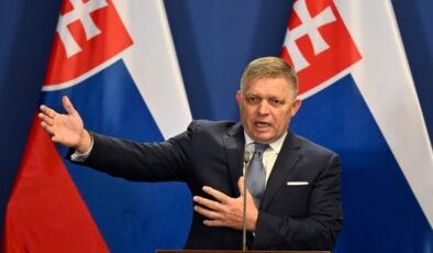 Silahlı saldırıya uğrayan Slovakya Başbakanı Robert Fico’nun durumu kritik 