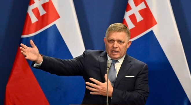 Silahlı saldırıya uğrayan Slovakya Başbakanı Robert Fico’nun durumu kritik 