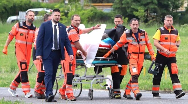 Slovakya Başbakanı’na yapılan silahlı saldırıda tek başına hareket eden “yalnız kurt” suçlanıyor
