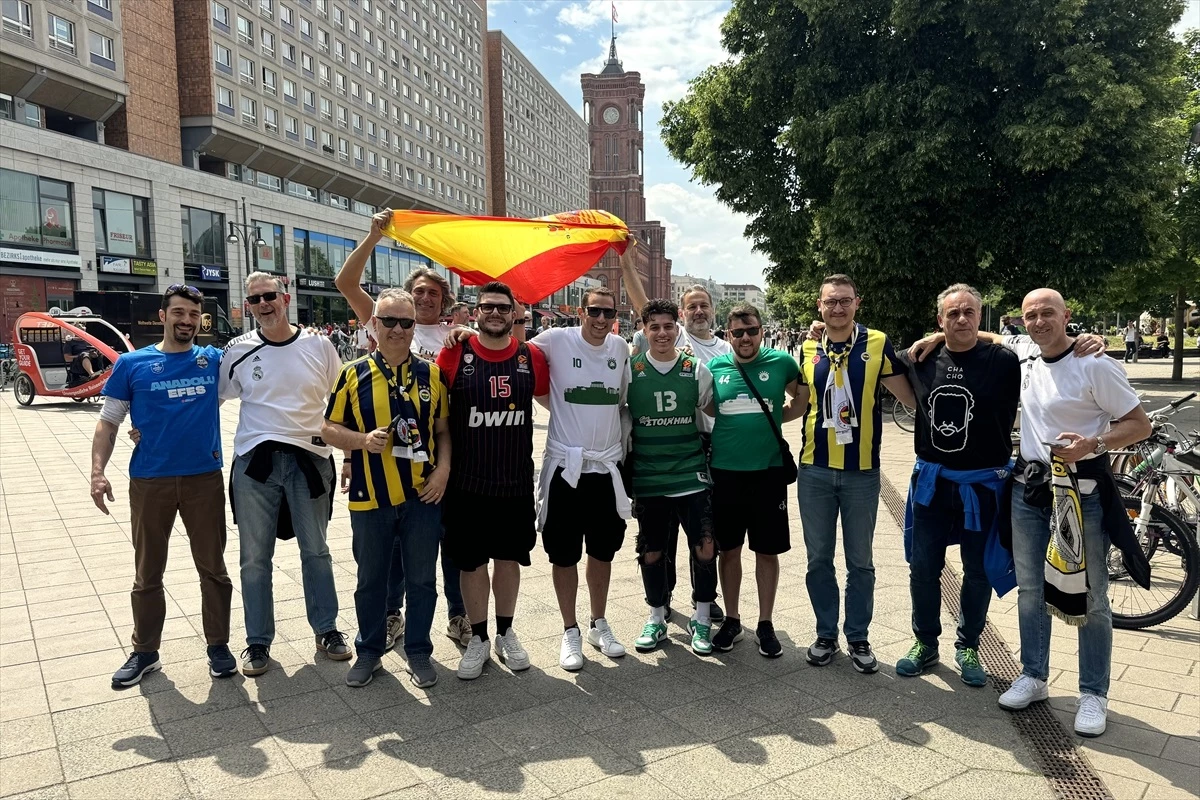 Berlin’de Renkli Görüntüler