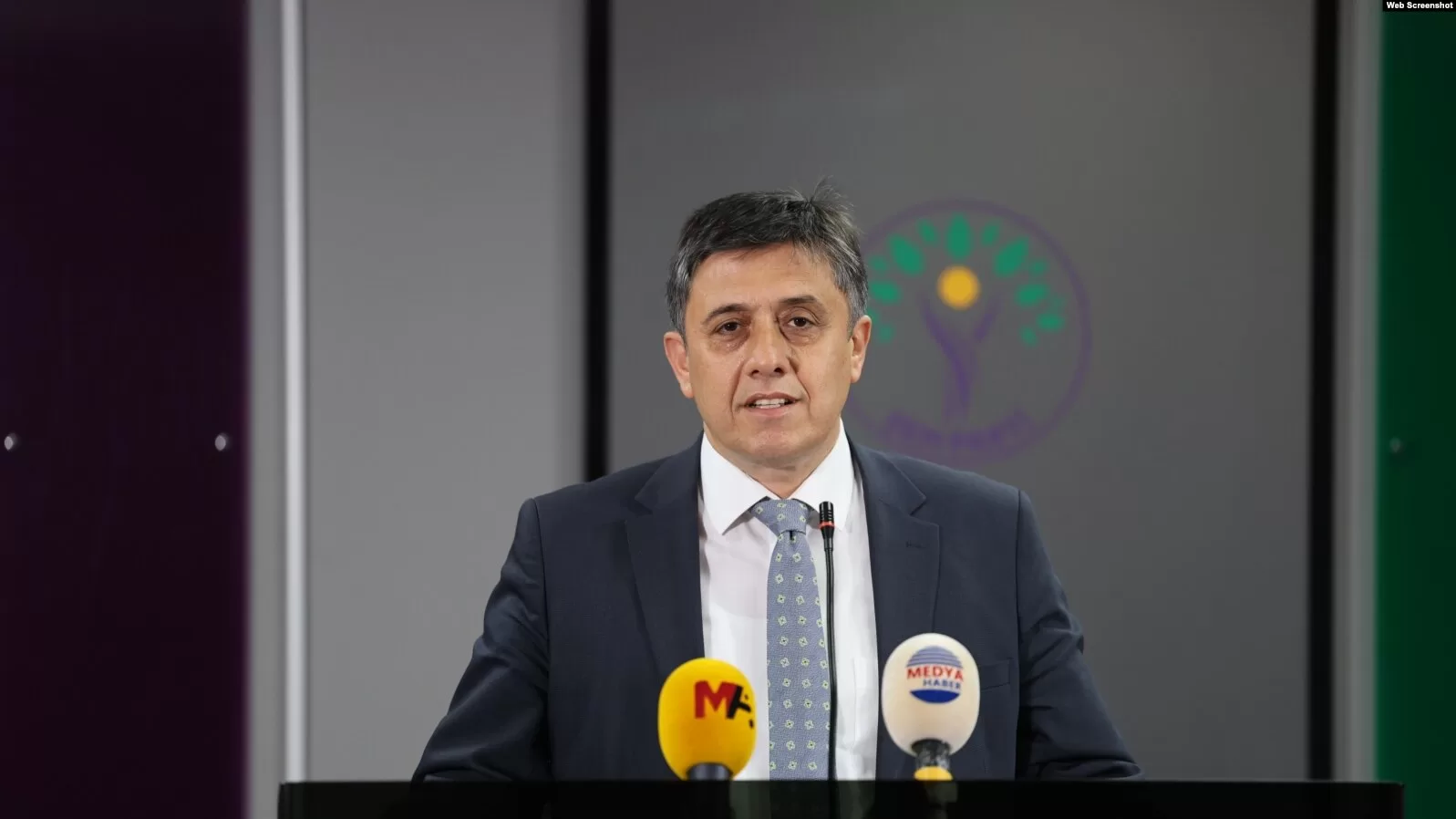 DEM Partili dokuz belediye başkanının pasaportlarına ‘tedbir’ konuldu