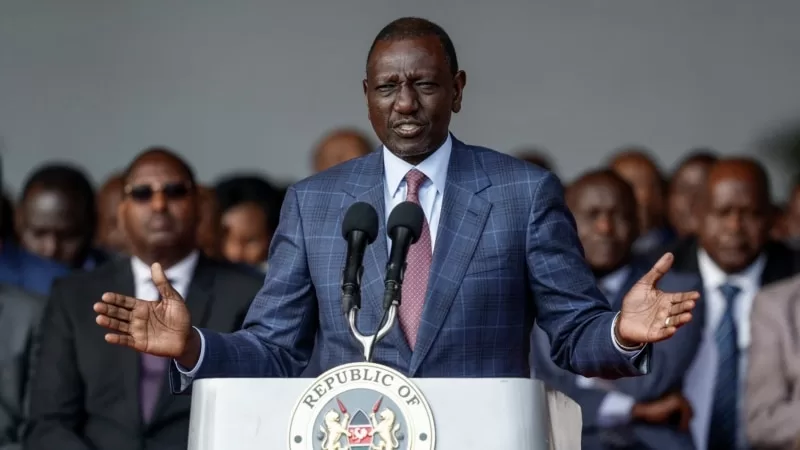 Kenya Cumhurbaşkanı kanlı protesto eylemleri üzerine vergi arttırımı tasarısından geri adım attı