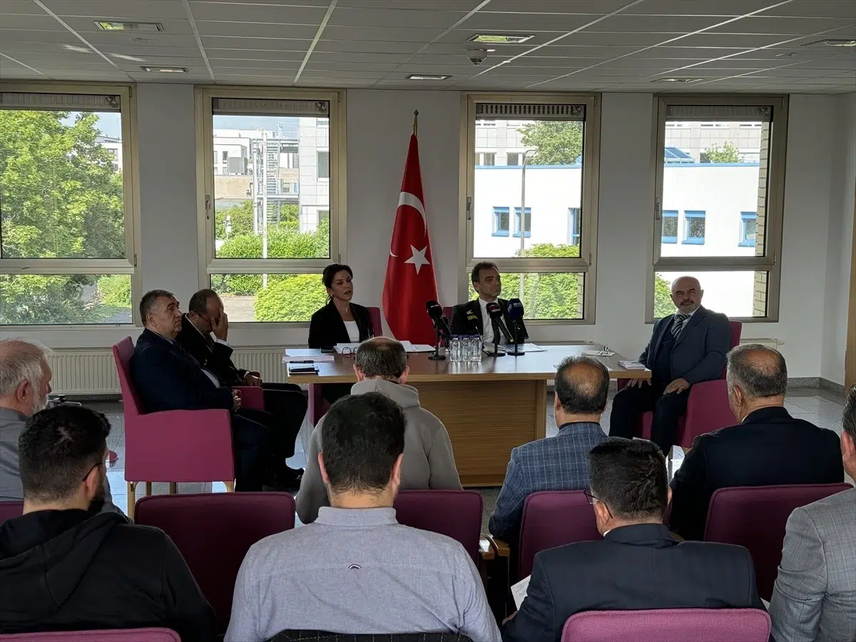 Almanya’da çifte vatandaşlık yasasıyla ilgili bilgilendirme toplantısı yapıldı
