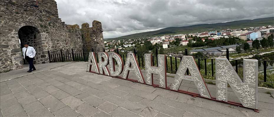 Ardahan Kalesi’ni bayram tatilinde 24 bin 397 turist ziyaret etti