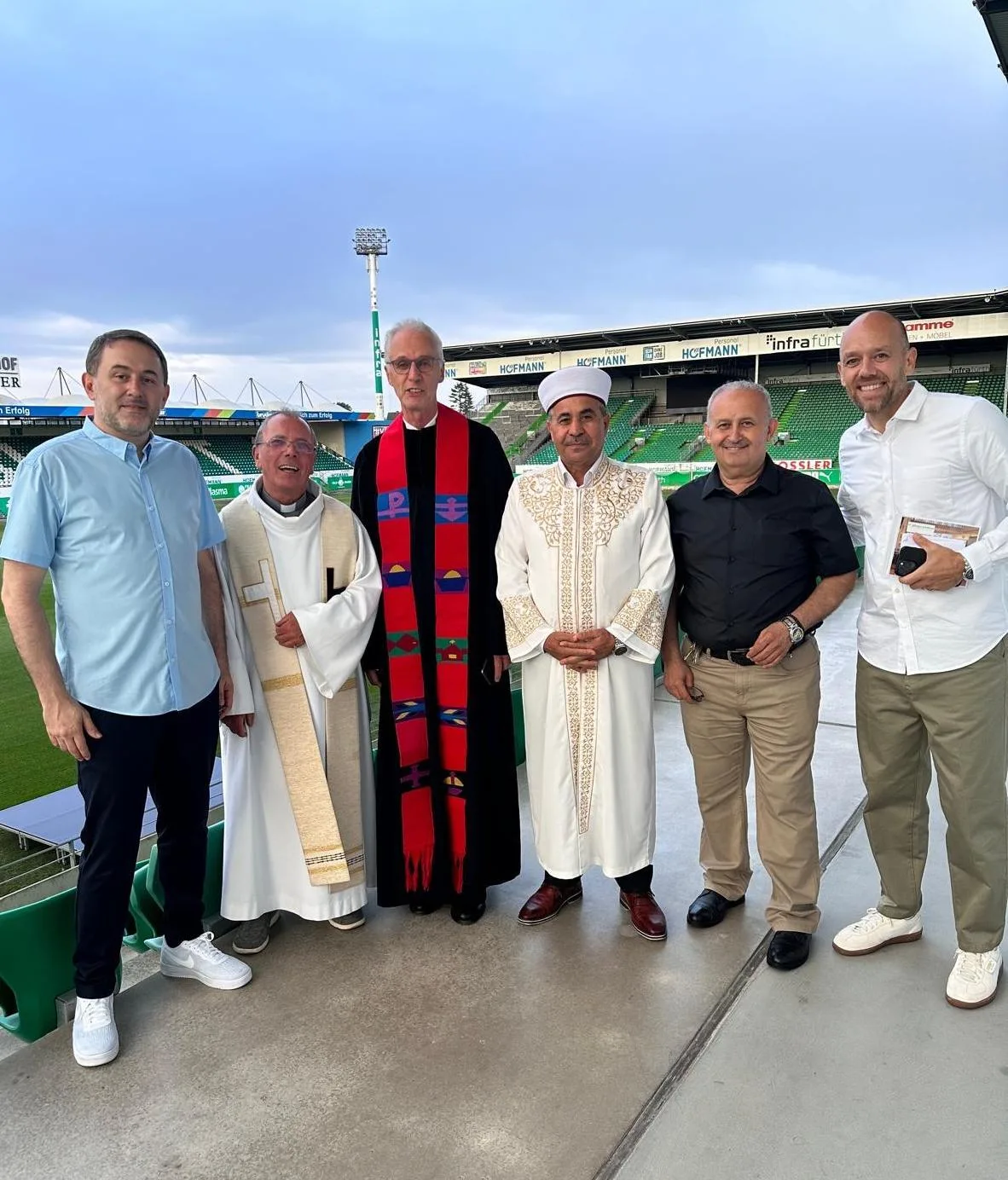 SpVgg Greuther Fürth’in açılışı, Türk imamın duası ile gerçekleşti