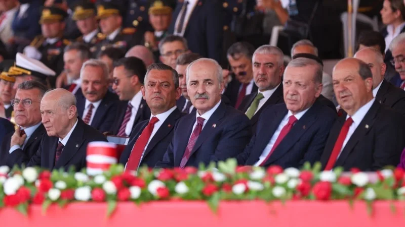 Siyaset Kıbrıs’ta birlik görüntüsü verdi
