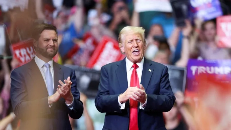 Trump suikast girişiminden sonraki ilk mitingini Vance ile birlikte düzenledi