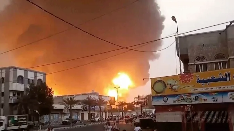 İsrail Yemen’den ateşlenen füzeyi düşürdü, Lübnan’da silah depolarını vurdu