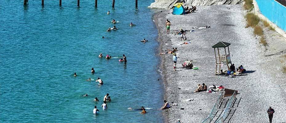 Van’da son yılların en yoğun turist hareketliliği yaşanıyor