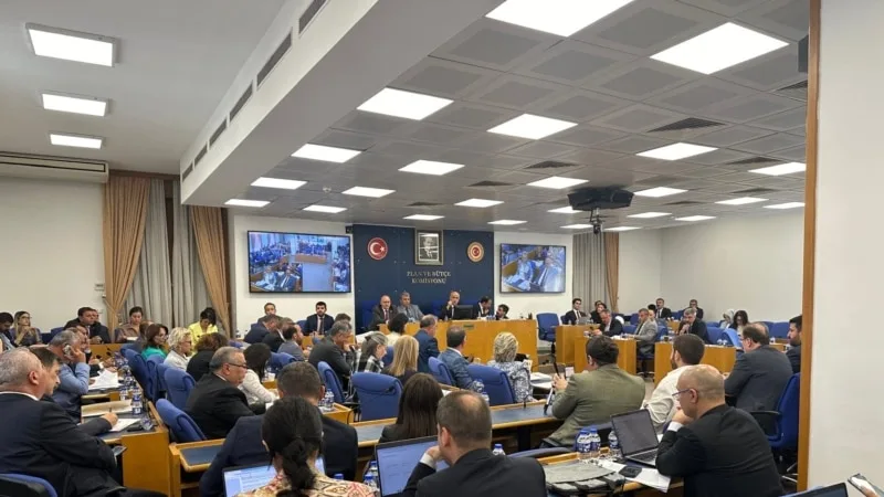 Meclis’te “sokak hayvanları” geriliminde uzlaşma arayışı