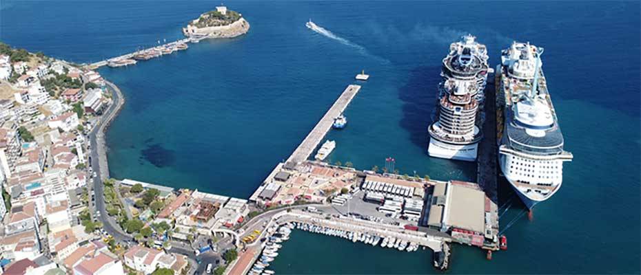 Kuşadası’nda kruvaziyer turizm hareketliliği sürüyor