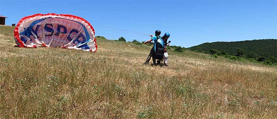 Uçmakdere’de 6 ayda 24 bin kişi yamaç paraşütüyle uçtu