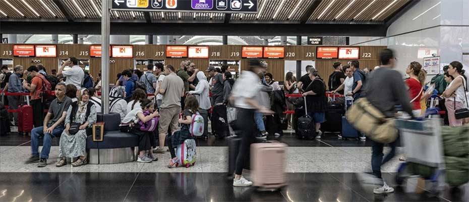 Türkiye’deki havalimanlarında yılın ilk yarısında yaklaşık 105 milyon yolcuya hizmet verildi