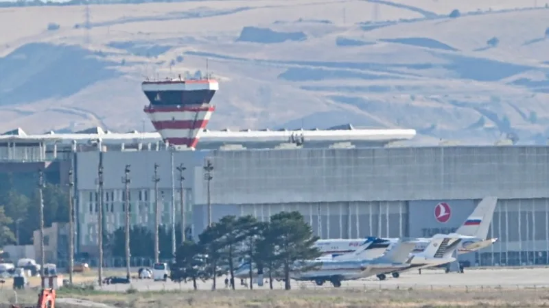 ABD ve Rusya dahil 7 ülkeden 26 tutuklu MİT koordinasyonunda Ankara’da takas edildi