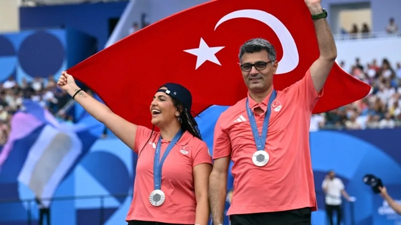 “Havalı atıcı” adıyla viral olan Dikeç’e takım arkadaşından övgü: “Hak ediyor”