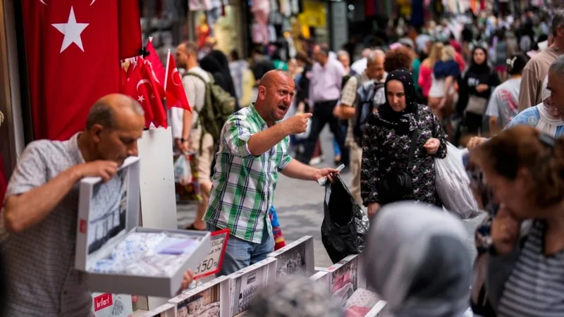 Türkiye’de yıllık enflasyon TÜİK’e göre yüzde 61,78, ENAG’a göre yüzde 100,88