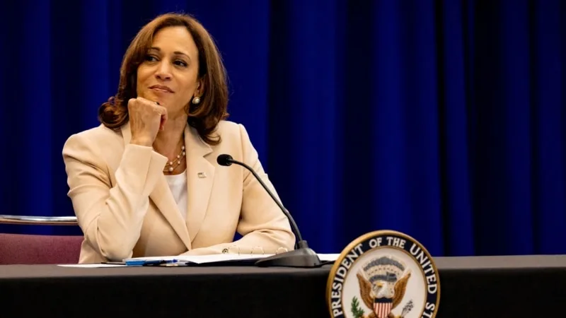Harris’in başkan yardımcısı adayını Salı akşamına kadar açıklaması bekleniyor