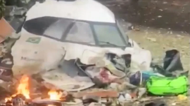 Tüm yolcular ve mürettebat hayatını kaybetti