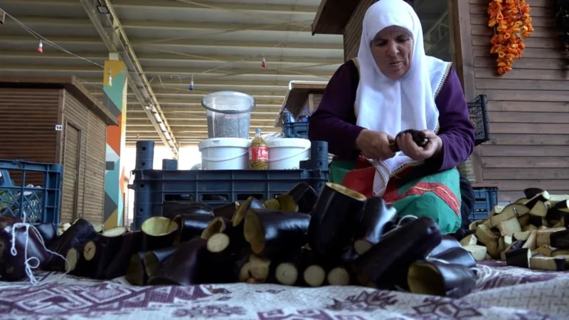 Geçici başbakan Muhammed Yunus, Diyarbakırlı kadınlara umut oluyor