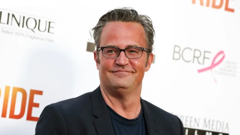 Matthew Perry’nin aşırı dozdan ölümünde aralarında doktorların olduğu beş kişiye suçlama