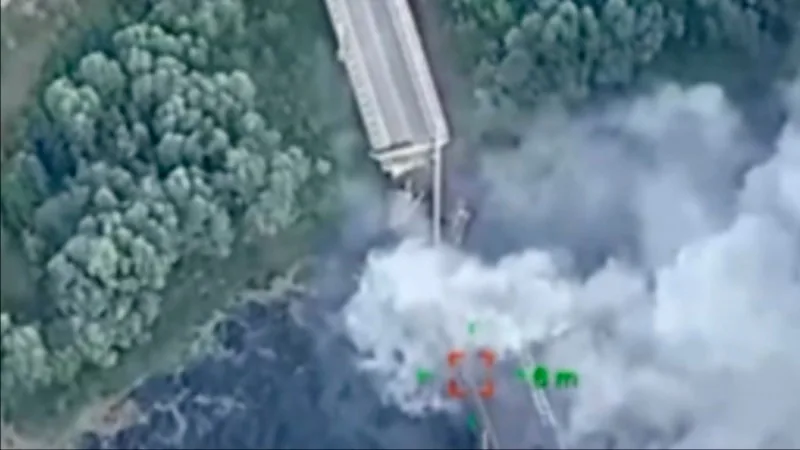 Ukrayna, köprü saldırısını ABD HIMARS füzeleriyle yaptı