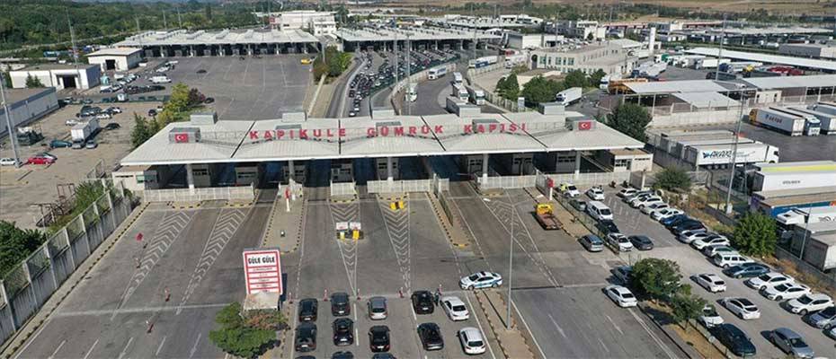 Kapıkule’de 2024’ün araç ve yolcu çıkış rekoru kırıldı