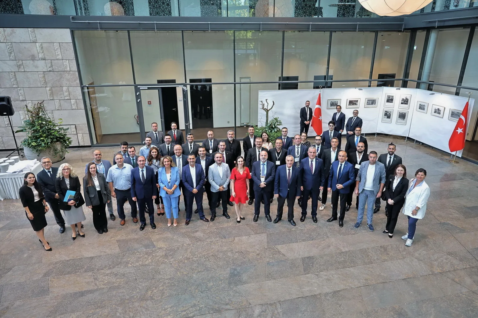 Büyükelçi Şen, ‘İFA Berlin 2024’ Fuarı Katılımcılarına Resepsiyon Verdi