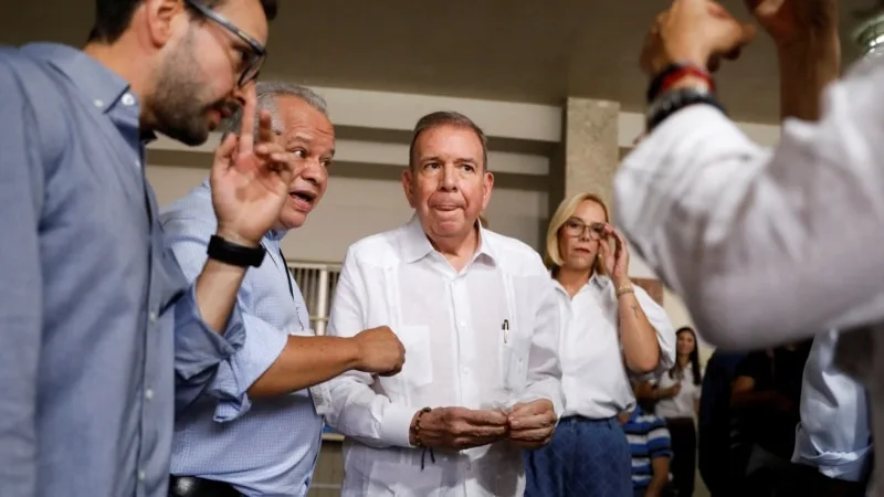 Venezuela’da muhalefetin Cumhurbaşkanı adayı İspanya’ya sığındı