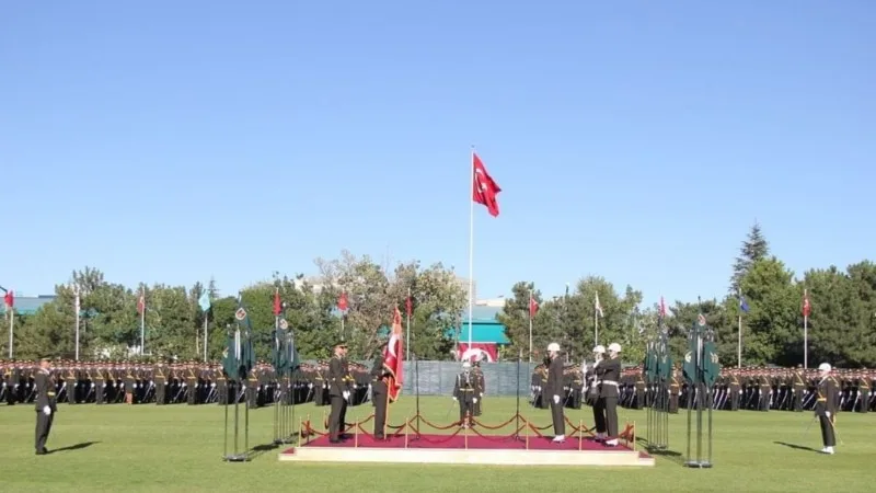 “Bazı teğmenler Yüksek Disiplin Kurulu’na sevk edilecek, ihraçlar olabilir”