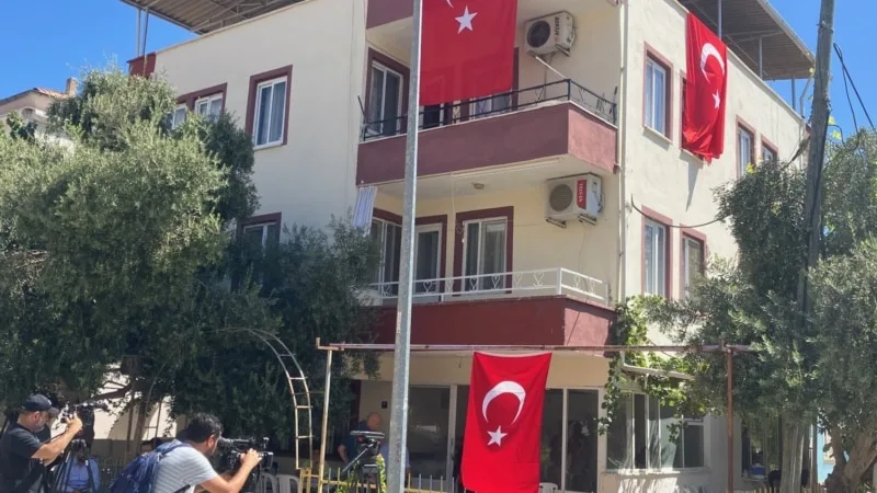 Ayşenur Eygi’nin Didim’deki evinde bekleyiş sürüyor