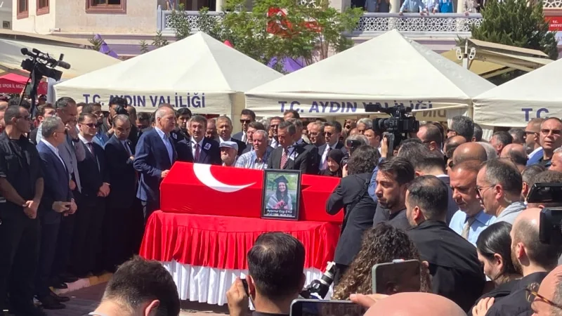 Filistin’de öldürülen Ayşenur Ezgi Eygi Didim’de toprağa verildi