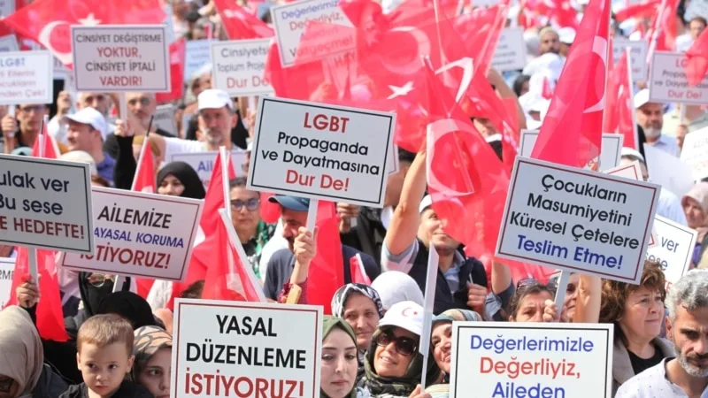 İstanbul’da “nefret söylemi” Ankara’da devlet desteğine tepki vardı