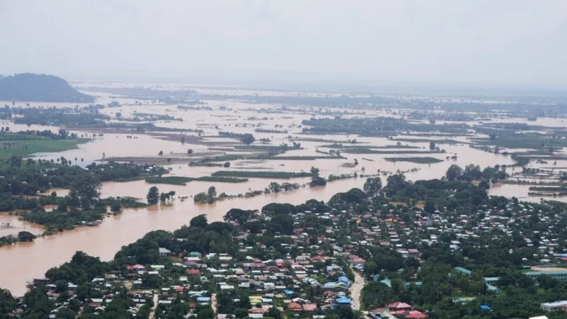 Tayfunun vurduğu Myanmar’da can kaybı 200’ü geçti