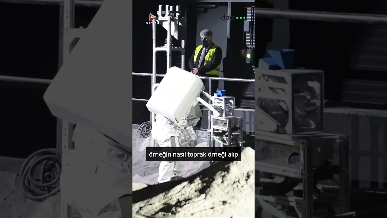 Alman astronotlar Köln’e