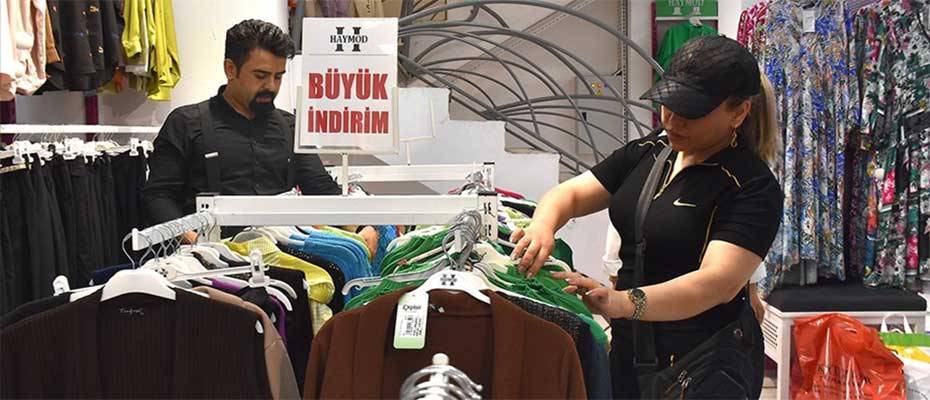 İranlı turistler Van’da ticareti ve turizmi hareketlendirdi