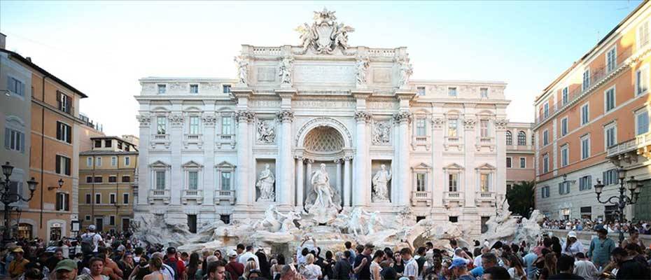 Roma’nın simgesi Trevi Çeşmesi’nde biletli sisteme geçiş tartışılıyor