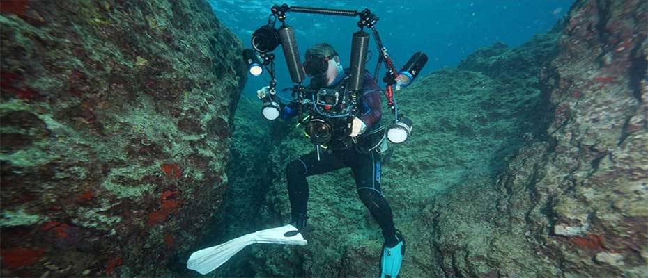 Su altı fotoğrafçıları Akdeniz’in derinliklerindeki güzellikleri görüntülemek için dalıyor