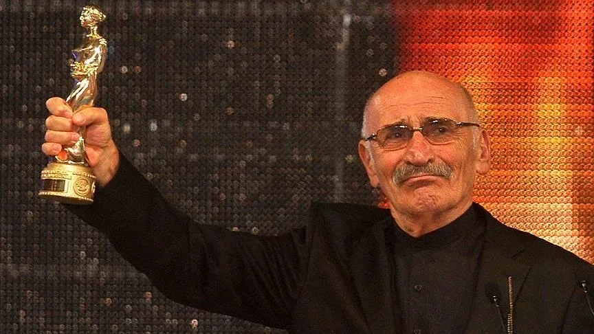 Oyuncu Tuncel Kurtiz’in vefatının üzerinden 11 yıl geçti