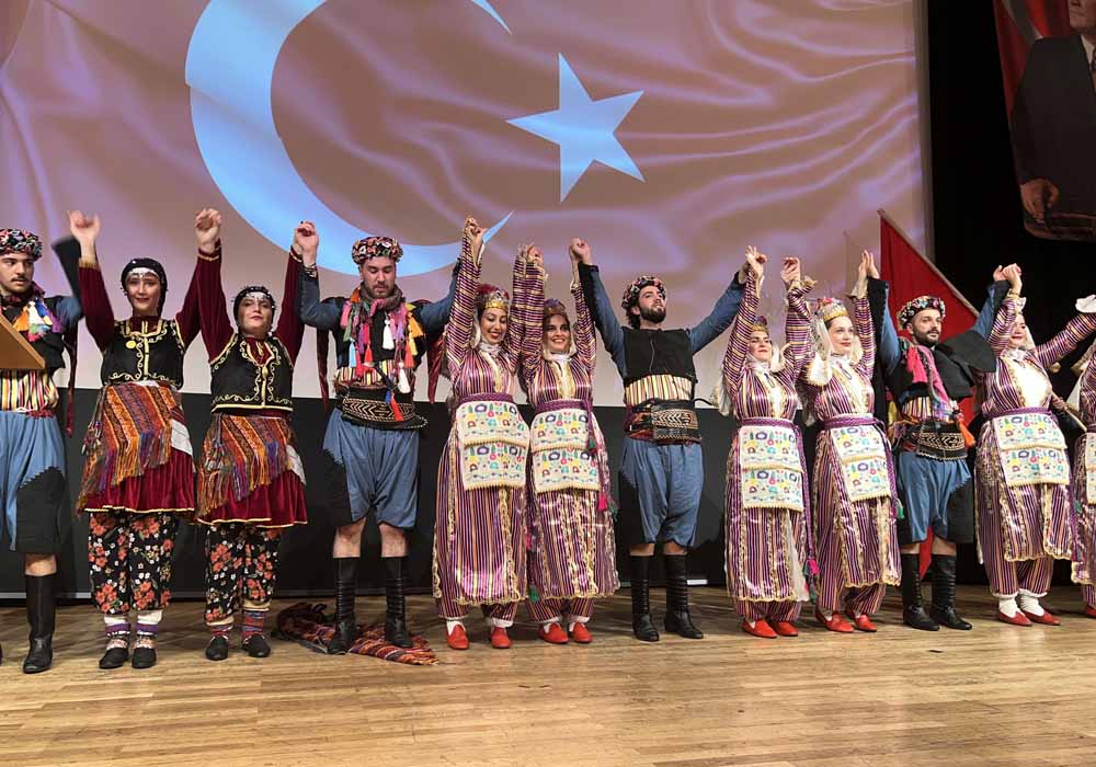 Cumhuriyet Bayramı kutlamasında, dostluk ve iş birliği mesajları verildi