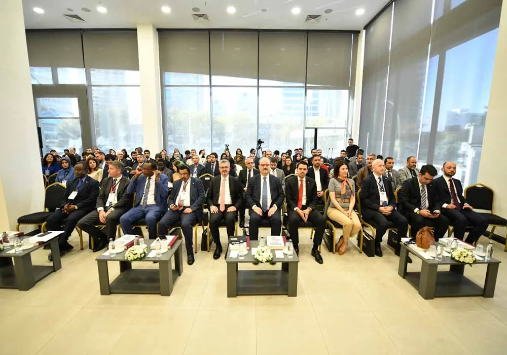 “AFRİKA YILLIĞI 2023” ESERİ OKUYUCUYLA BULUŞTU