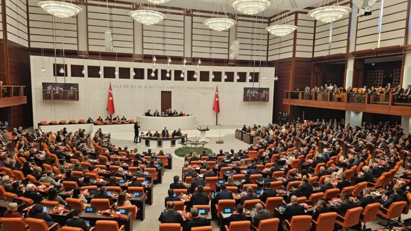 TBMM tartışmalı yasal düzenlemeler ve Can Atalay gündemiyle açıldı