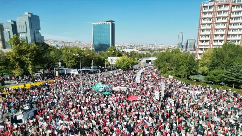 Türkiye’nin birçok kentinde Filistin’e destek gösterileri düzenlendi
