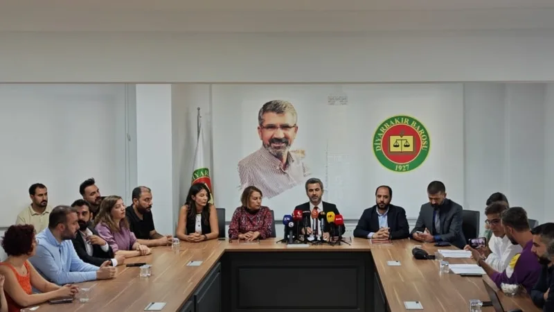 Diyarbakır Barosu’ndan “Giriş bölümü değiştirilmiş yeni Anayasa” önerisi