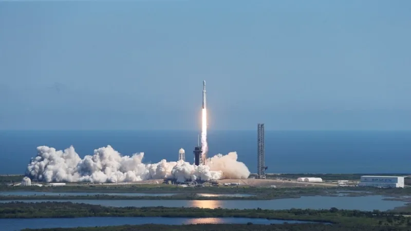 NASA, Jüpiter’in uydusu Europa’da yaşama uygun koşullar olup olmadığını araştırmak için uzay aracı fırlattı