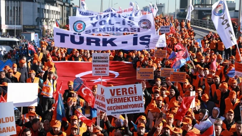 “Sizin oy makineniz değiliz, ayağınızı denk alın” 
