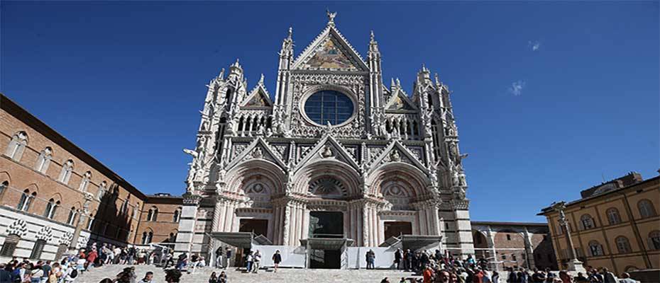 İtalya’nın mimarisi ve gelenekleriyle ziyaretçilerini tarihte yolculuğa çıkaran kenti: Siena