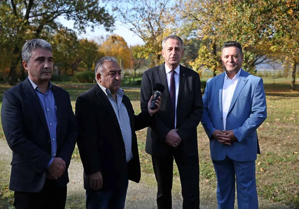 Berlin’de Bir Alevi Mezarlığı Daha Açıldı