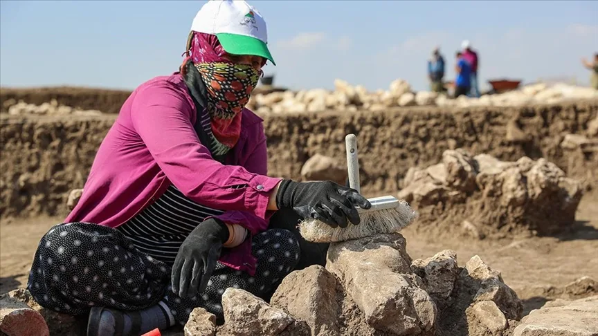 Mevsimlik tarım işçisi kadınlar “tarih işçisi” oldu