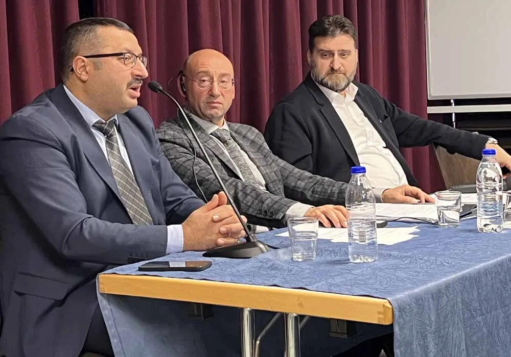 Konsolosluk yetkilileri vatandaşları bilgilendirdi