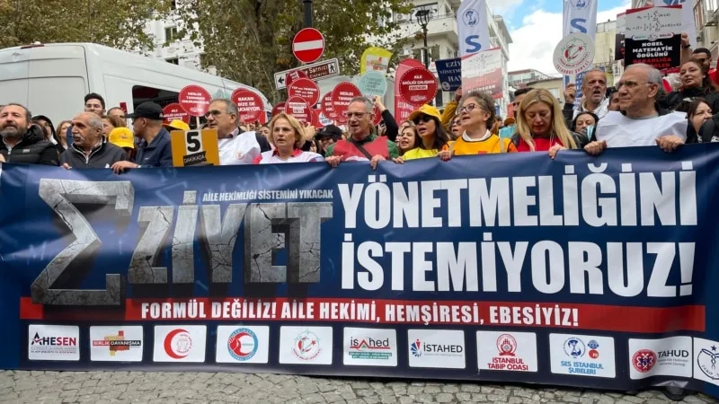 Aile hekimleri “eziyet yönetmeliği” dedikleri düzenlemeye karşı üç günlük greve çıktı